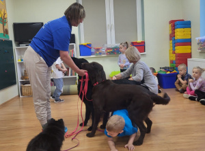 Dogoterapia w grupie "Jeżyków"