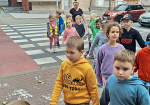 Wiewióreczki na skrzyżowaniu.