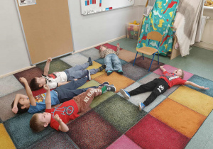 Relaksacja pomagająca powrócic do równowagi, po niewielkim zdenerwowaniu.