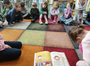 Zajęcia w grupie "Zajączki"