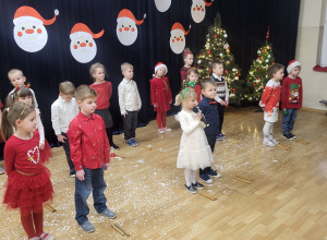 Spotkanie świąteczne w grupie "Jeżyki"