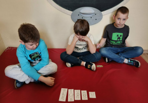 Dzieci podczas zajęć.