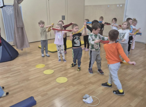 Zajęcia w ramach projektu "Terapia ręki dla dzieci 4-letnich".
