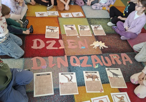 Dzieci podczas zajęć.