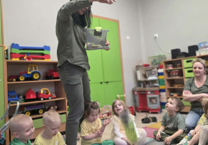 rozrzucanie skarpetek