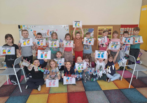 Wspólne zdjęcie dzieci.