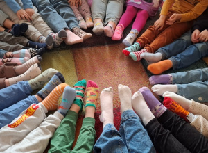 Dzień kolorowej skarpetki