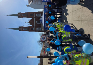 Dzieci w trakcie przemówień władz miasta.