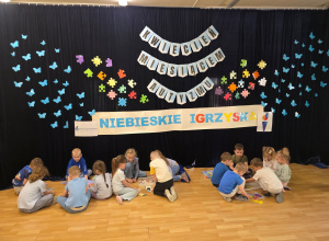 Światowy Dzień Świadomości Autyzmu pod hasłem: "Każdy jest inny, każdy jest wyjątkowy" w grupach 3, 4 i 5 latków.