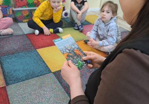 Dzieci podczas zajęć.