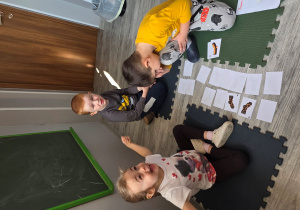 Pola okazuje radość ze odgadniętej pary.