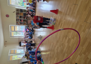 Rzucanie woreczkiem do celu