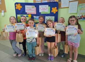 KONKURS PLASTYCZNY "MAJOWA ŁĄKA PEŁNA KOLORÓW"