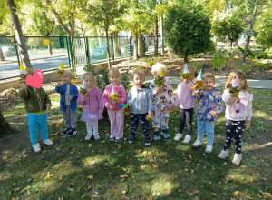 NIEPOWTARZALNE LIŚCIE, WYJĄTKOWE RELACJE
