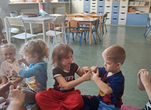 Kolejny tydzień "Jagódek" w przedszkolu